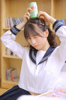 年轻的女教师免费观看